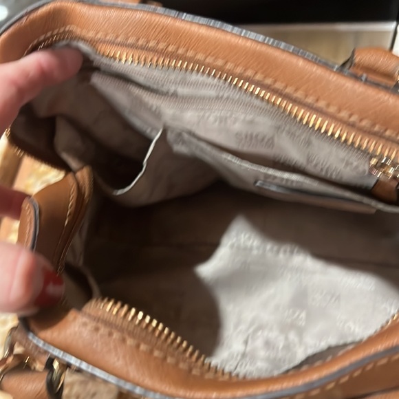 Handbag - Picture 5 of 7